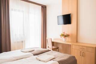 Отели типа «постель и завтрак» Cicha Zdrój Солец-Здруй Стандартный двухместный номер с 2 отдельными кроватями-16